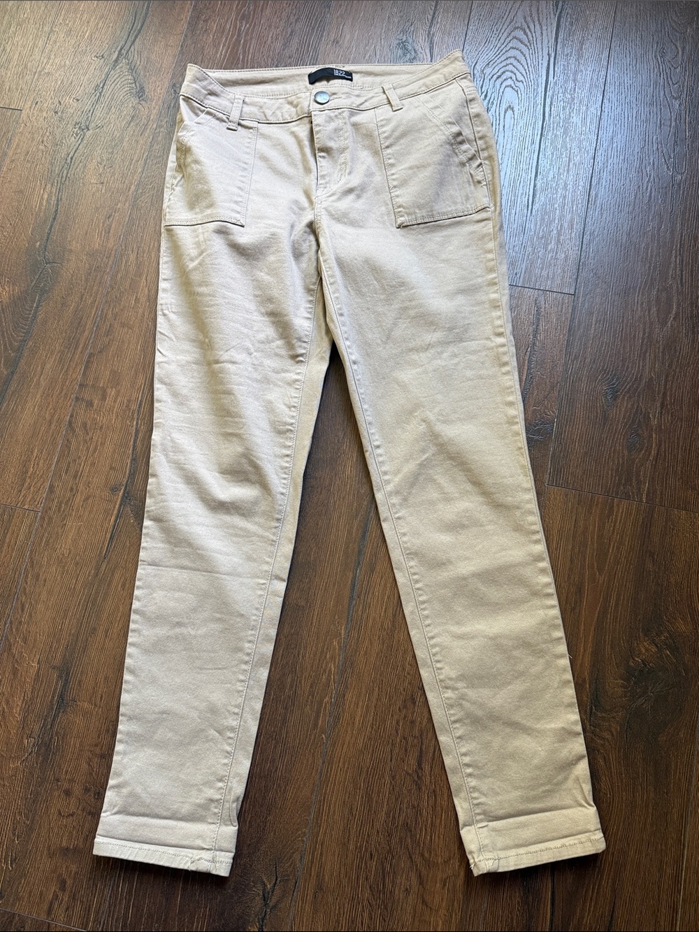1822 Denim Women's Skinny Pants in Beige